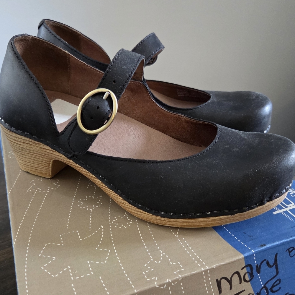 Dansko Missy Maryjane Clog